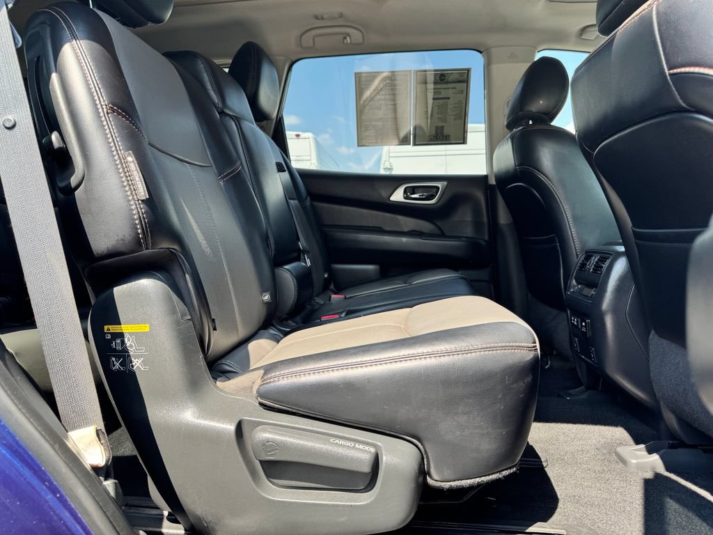 Used 2019 Nissan Pathfinder SL AWD/4WD image 14