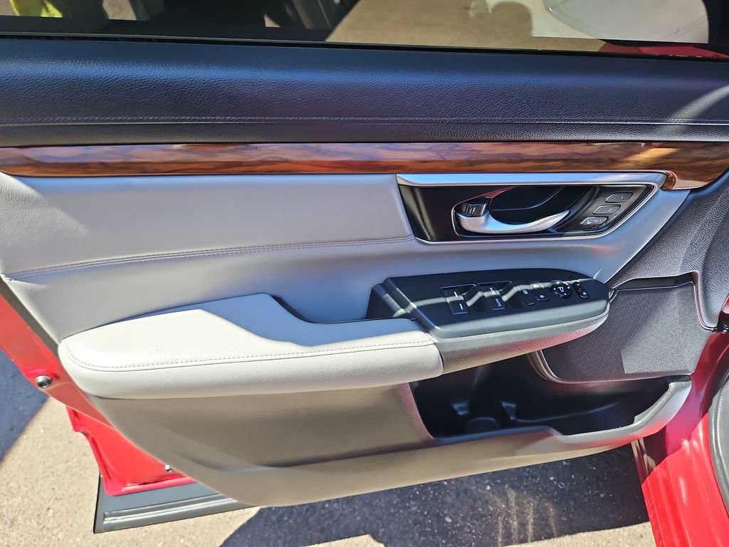 Used 2022 Honda CR-V Touring image 10