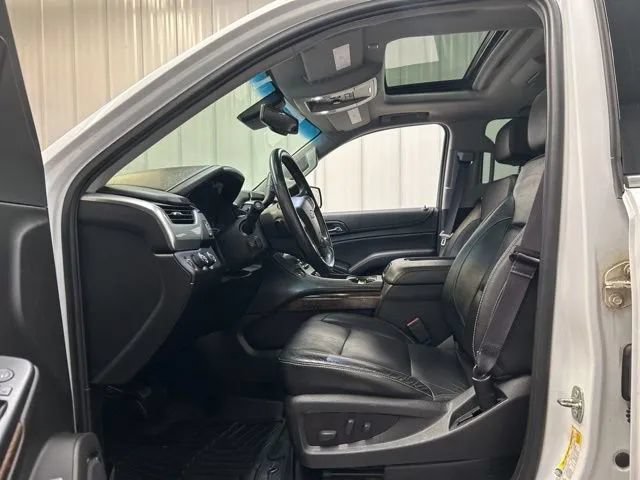 Used 2017 Chevrolet Suburban LT w/ LT Signature Package AWD/4WD image 12