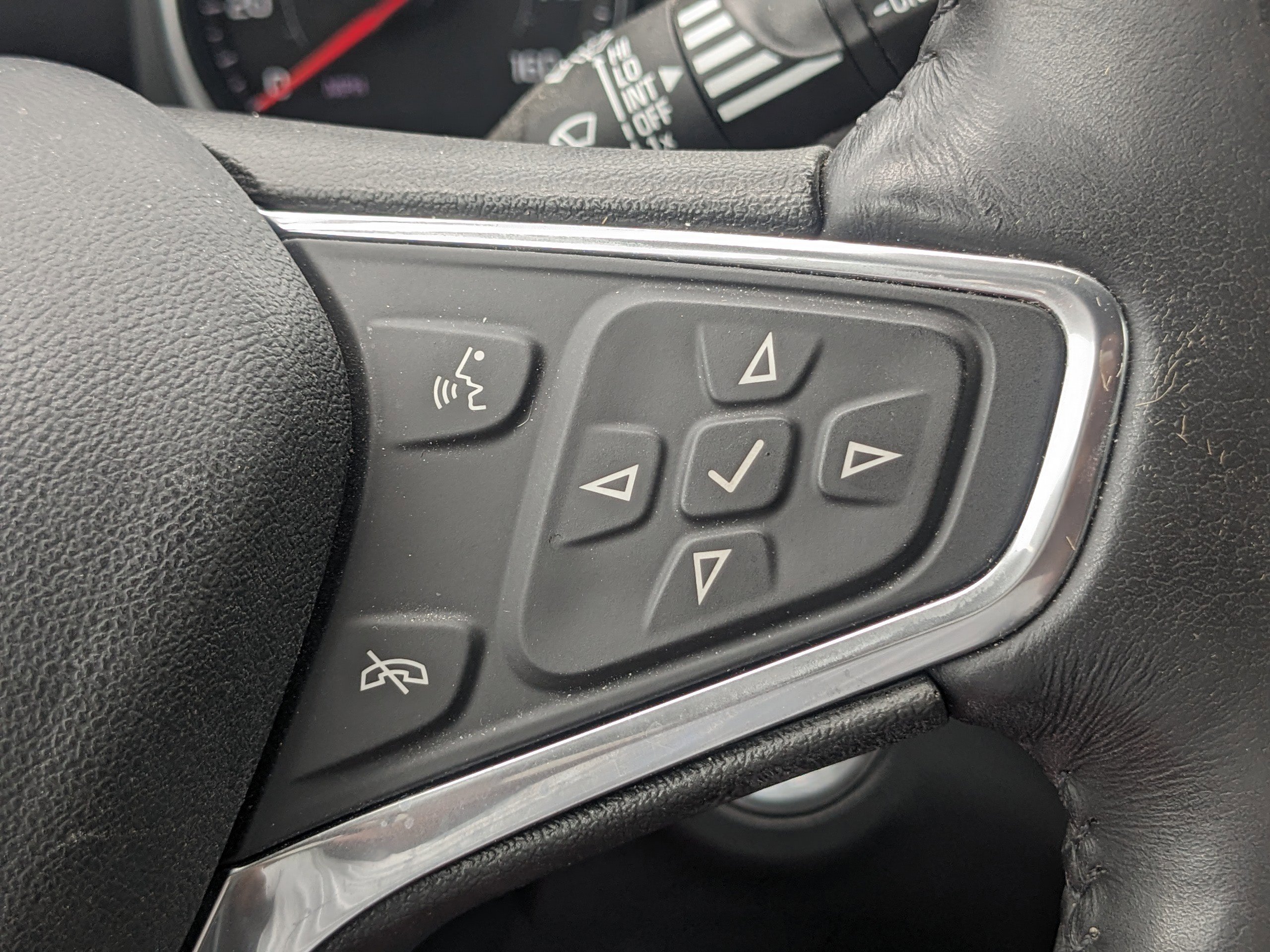 Used 2022 Chevrolet Equinox Premier image 28