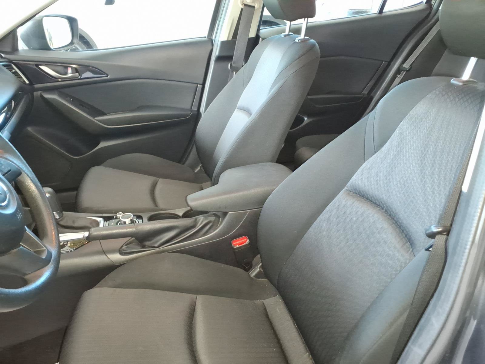 Used 2016 MAZDA MAZDA3 i Sport FWD image 10