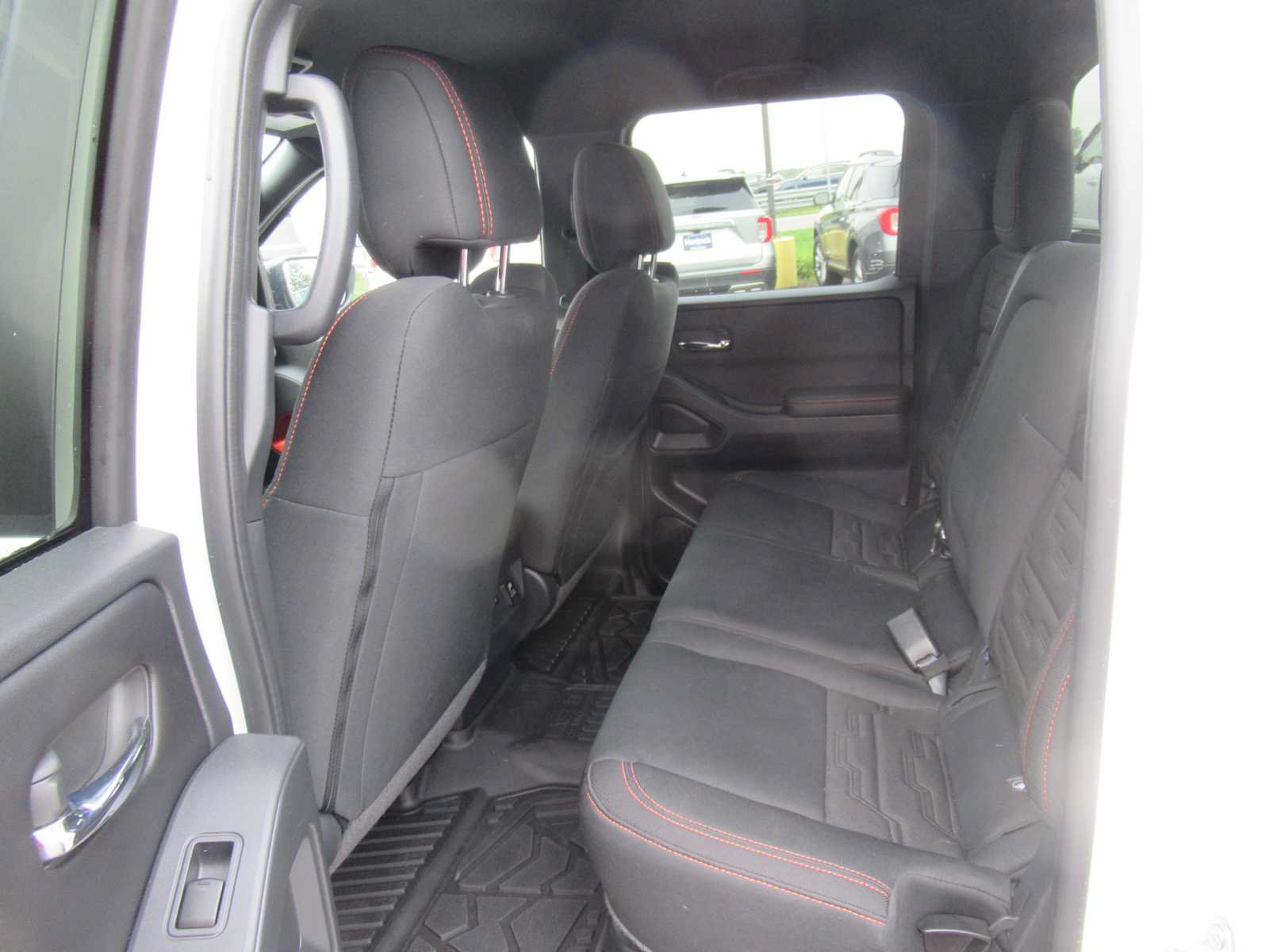 Used 2025 Nissan Frontier PRO-4X w/ Pro Convenience Package AWD/4WD image 22