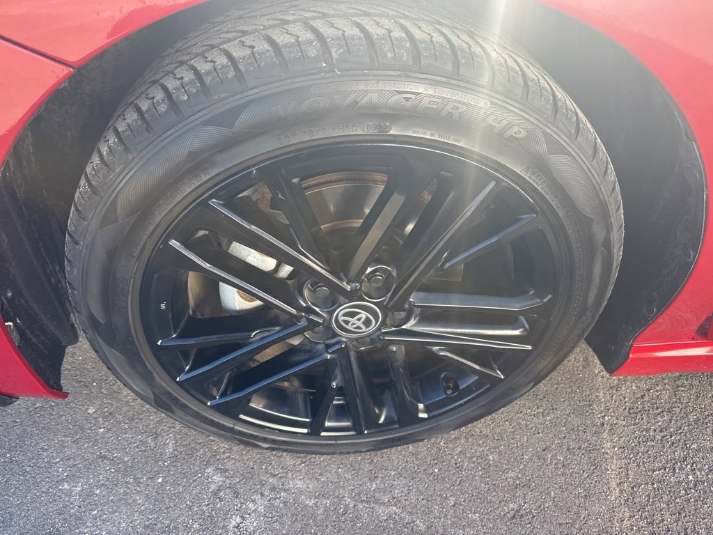 Used 2025 Toyota Camry SE image 30