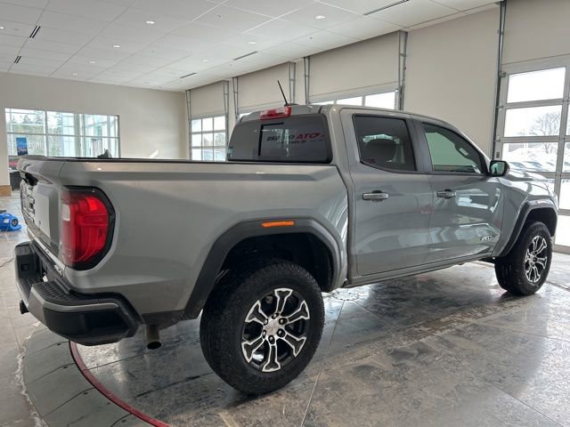 Used 2024 GMC Canyon AT4 image 7