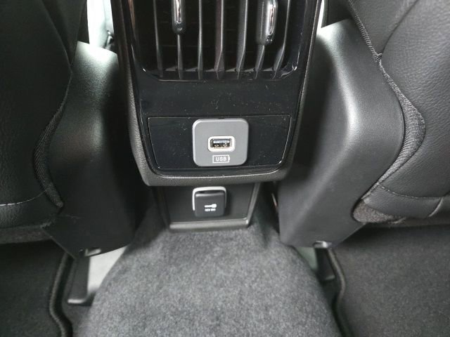 New 2026 Jeep Compass Limited image 8