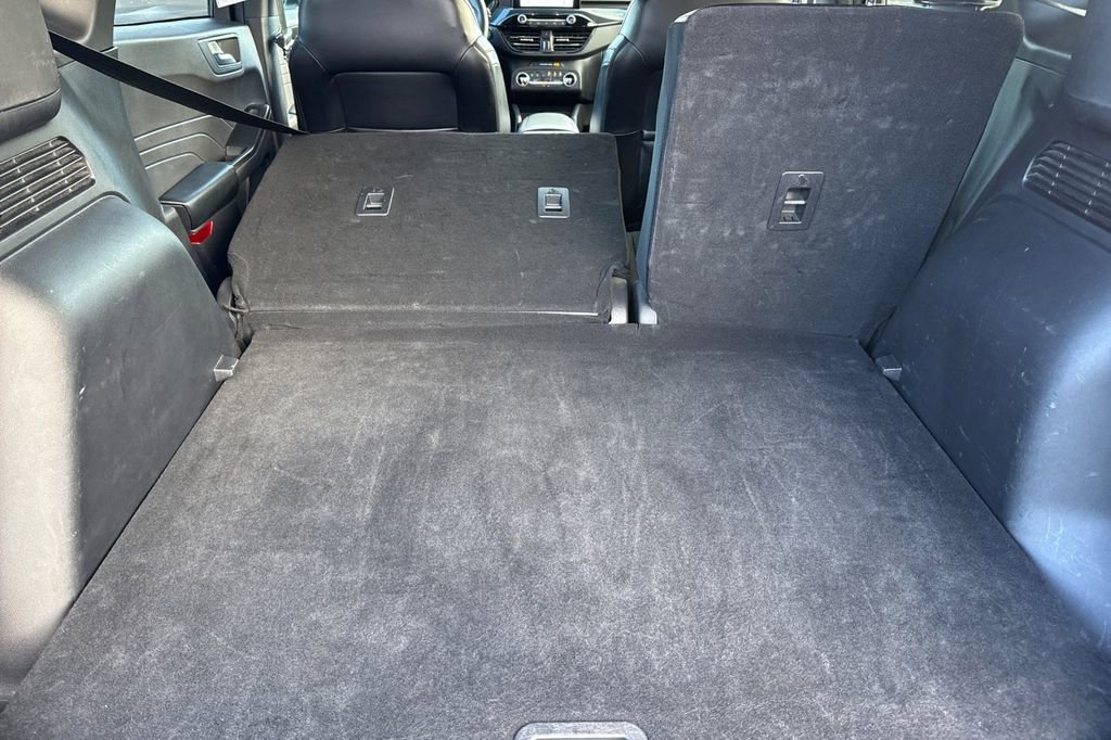 Used 2024 Ford Escape ST-Line image 19