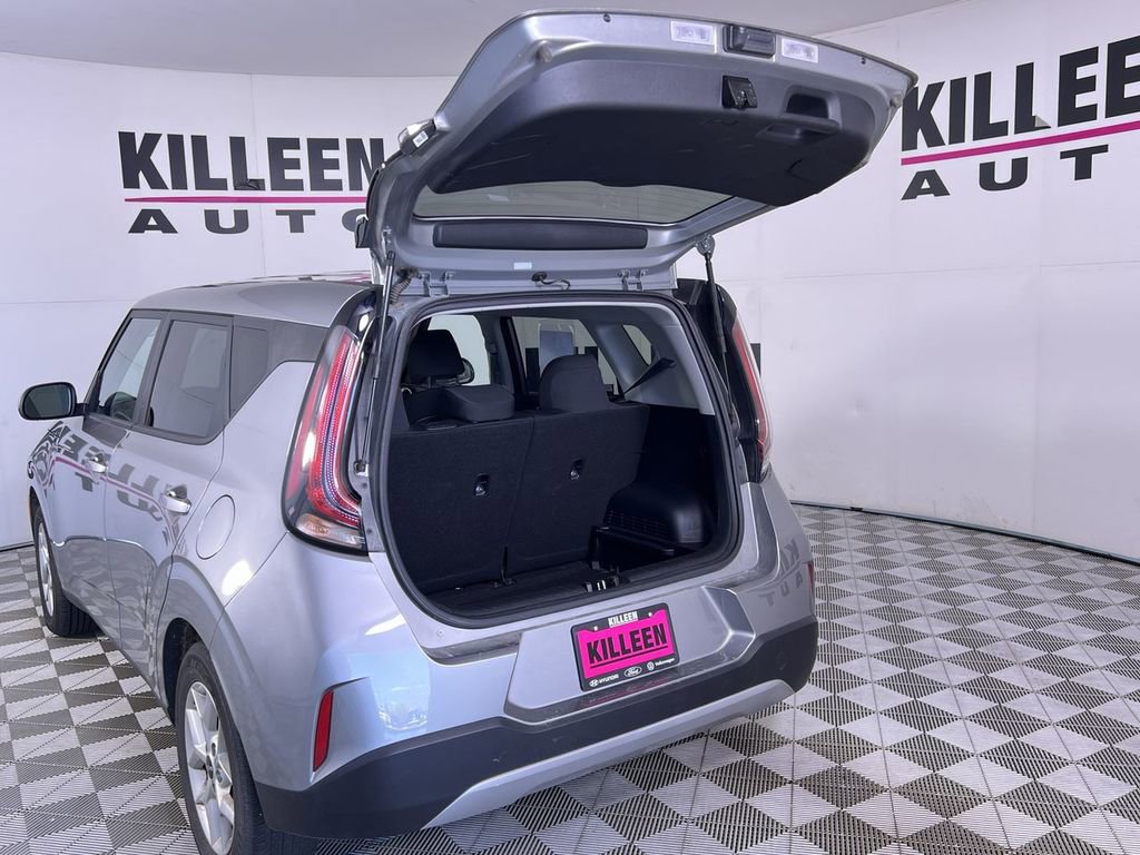 Used 2024 Kia Soul LX w/ Option Group 015 image 28