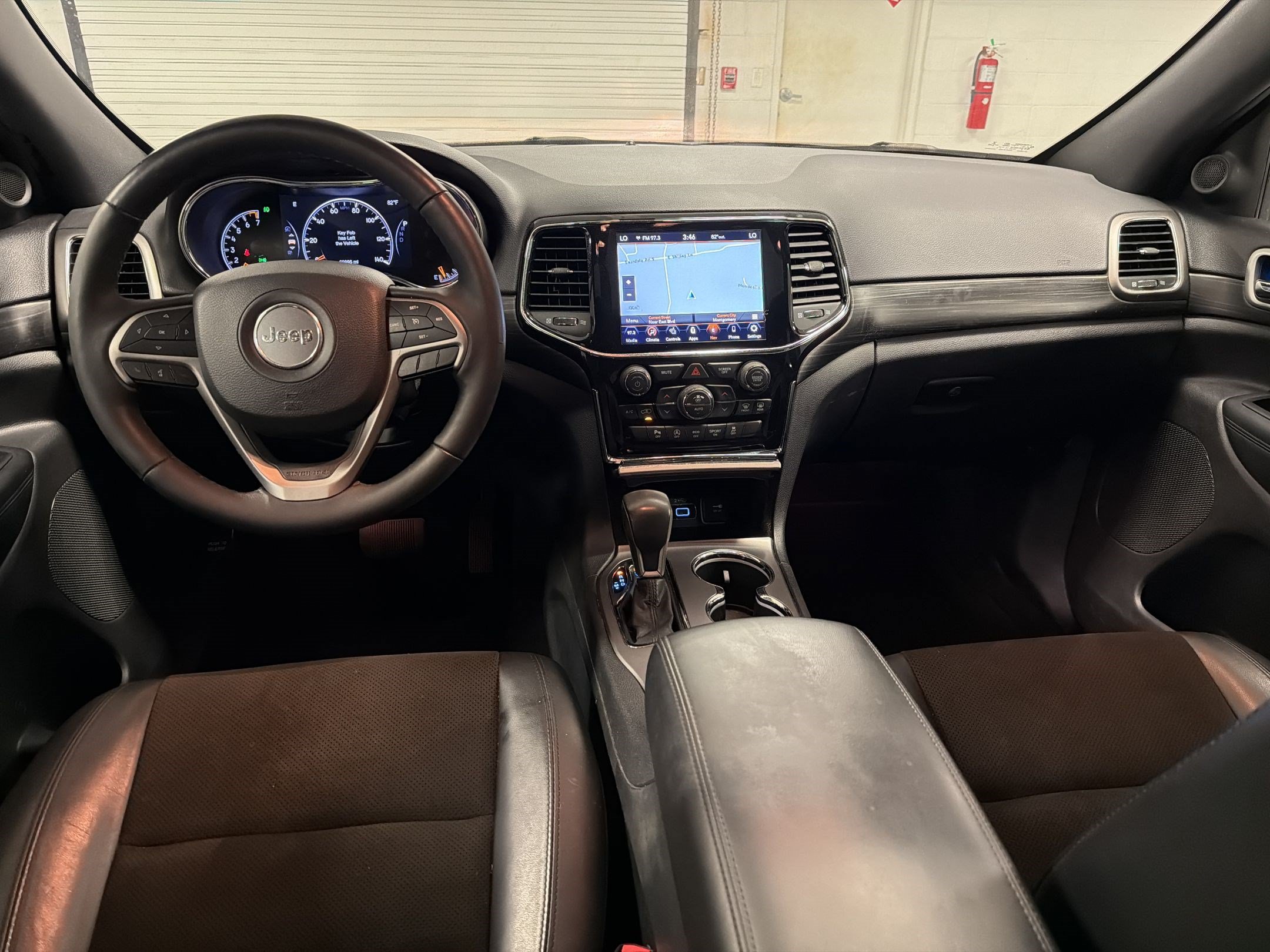 Used 2020 Jeep Grand Cherokee Altitude AWD/4WD image 17