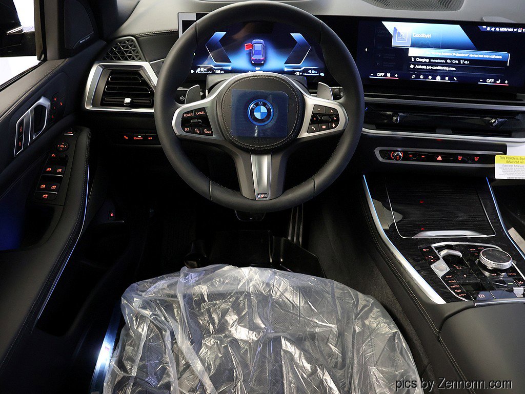 New 2026 BMW X5 xDrive50e w/ M Sport Package AWD/4WD image 16