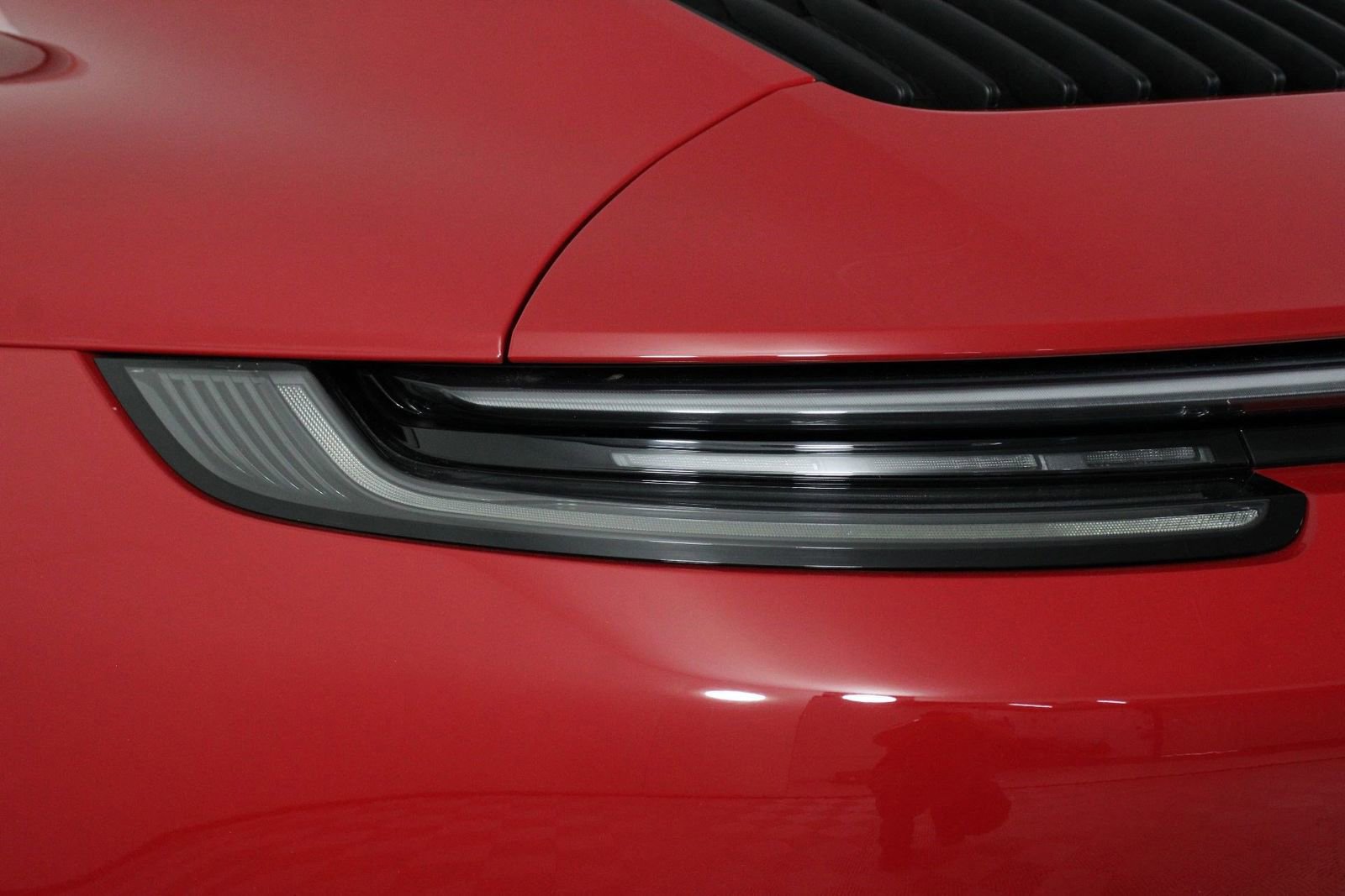 Certified 2024 Porsche 911 Carrera GTS image 21