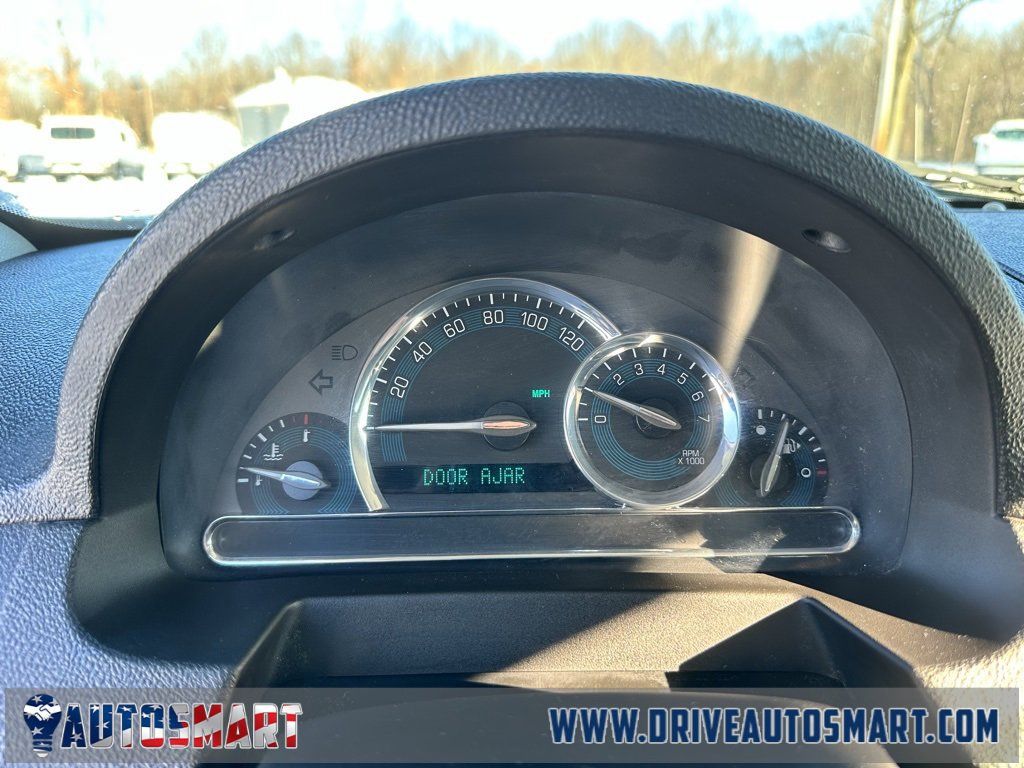 Used 2009 Chevrolet HHR LS image 22