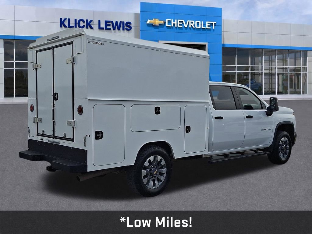 Used 2024 Chevrolet Silverado 2500 Custom w/ Custom Value Package image 8