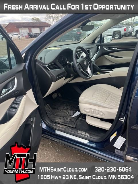 Used 2022 Buick Enclave Avenir AWD/4WD image 4