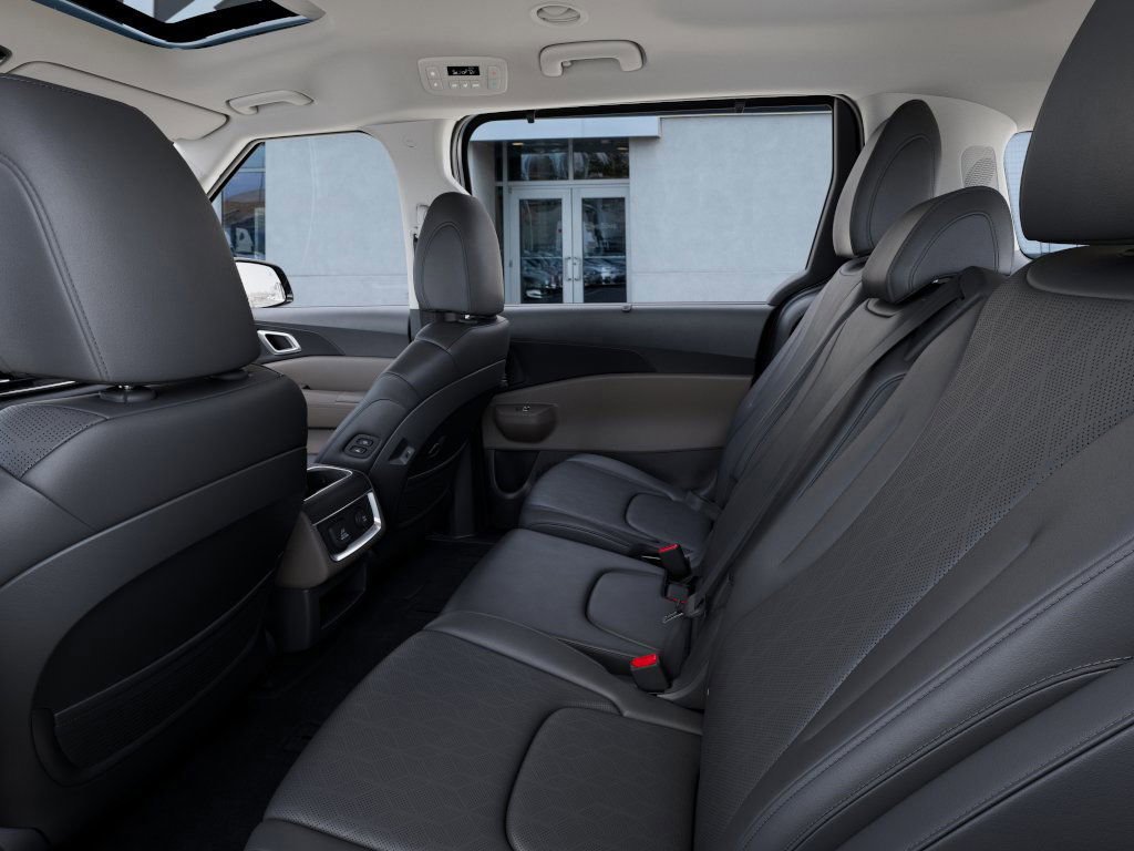 New 2026 Kia Carnival SX image 18