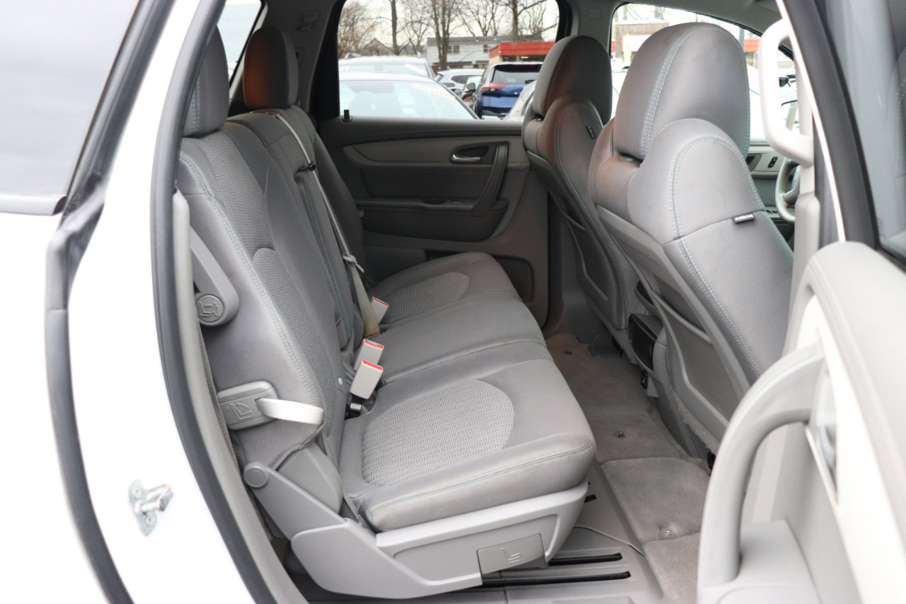 Used 2017 Chevrolet Traverse LS image 14