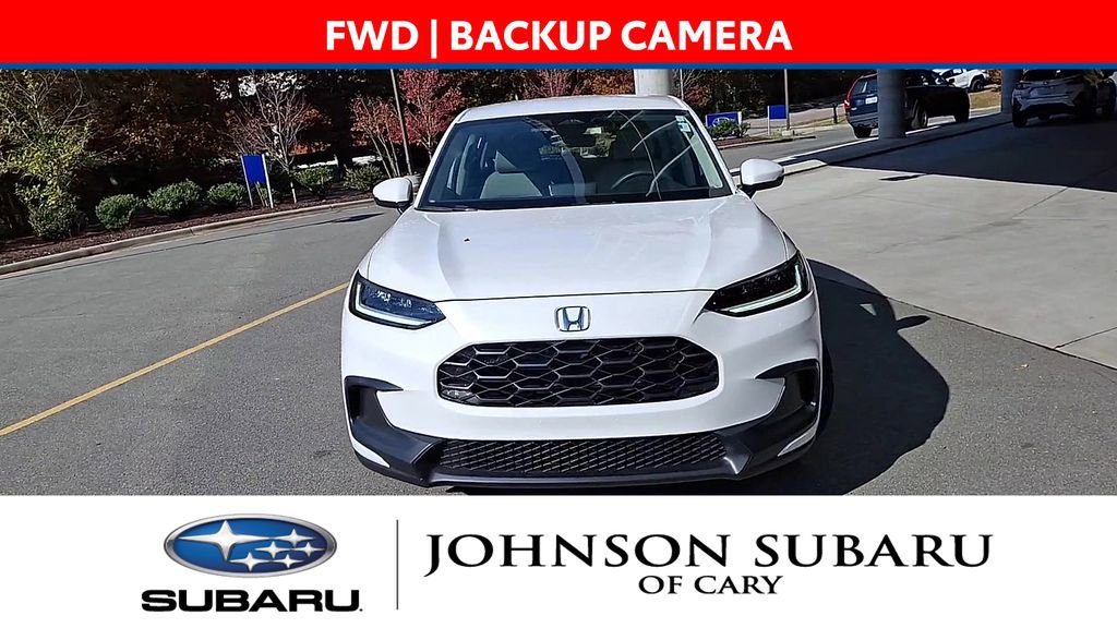 Used 2023 Honda HR-V LX image 3