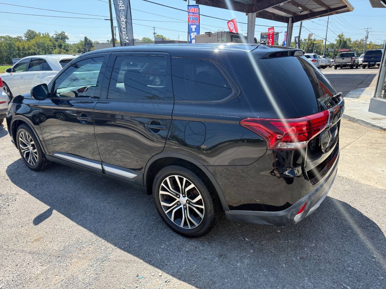 Used 2016 Mitsubishi Outlander ES FWD image 8