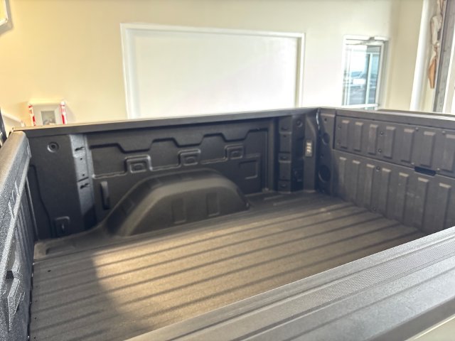 Used 2026 Chevrolet Silverado 1500 LTZ AWD/4WD image 18