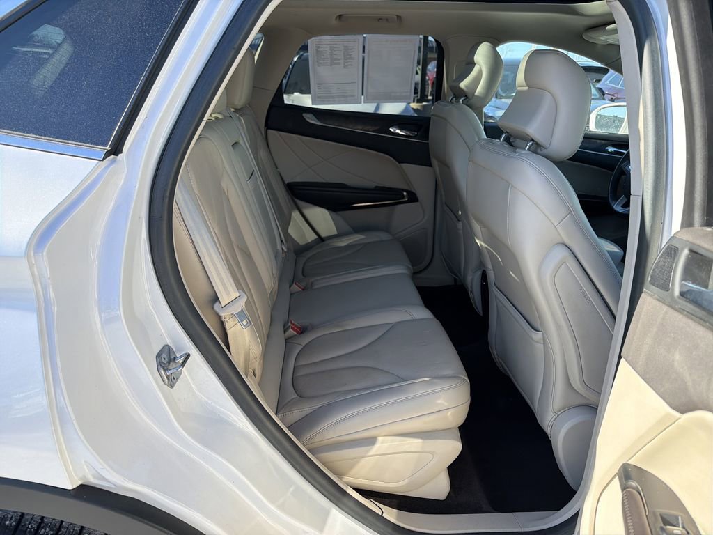 Used 2017 Lincoln MKC Reserve w/ Lincoln MKC Climate Package AWD/4WD image 17