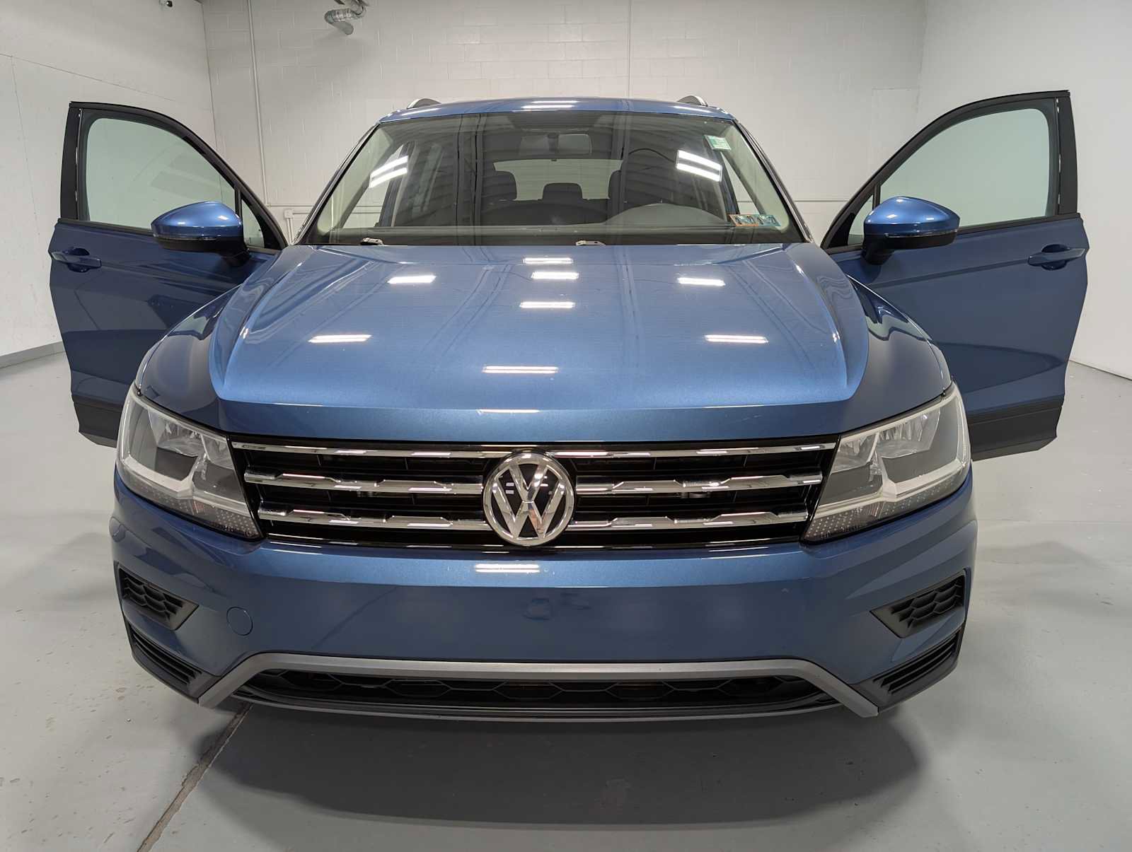 Used 2018 Volkswagen Tiguan S FWD image 15