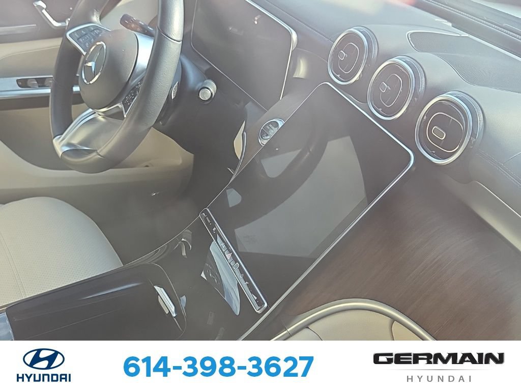 Used 2024 Mercedes-Benz GLC 300 4MATIC image 12