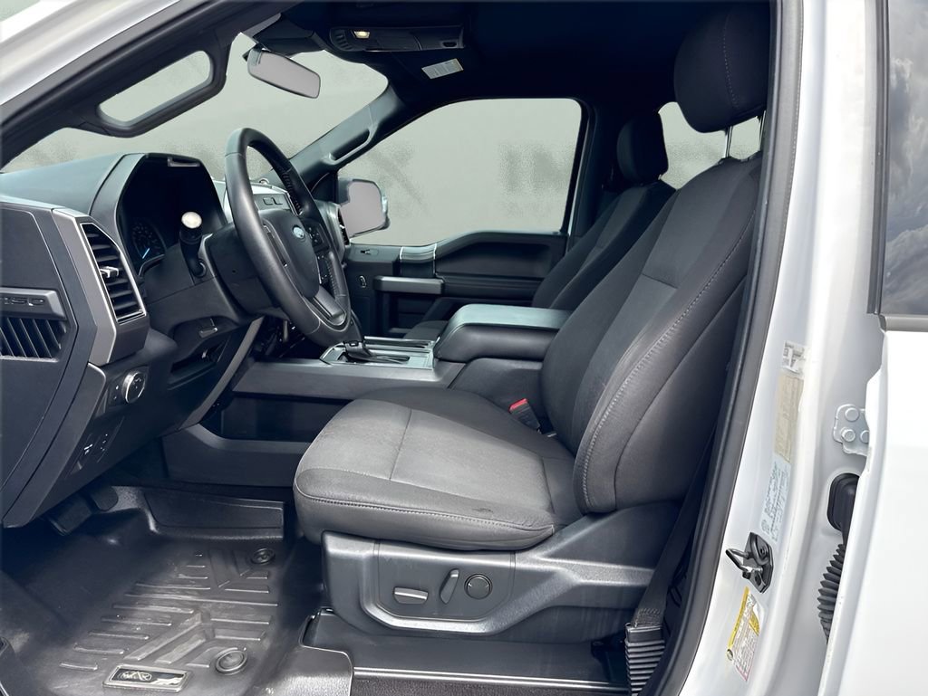 Used 2020 Ford F150 XLT w/ Equipment Group 302A Luxury AWD/4WD image 9