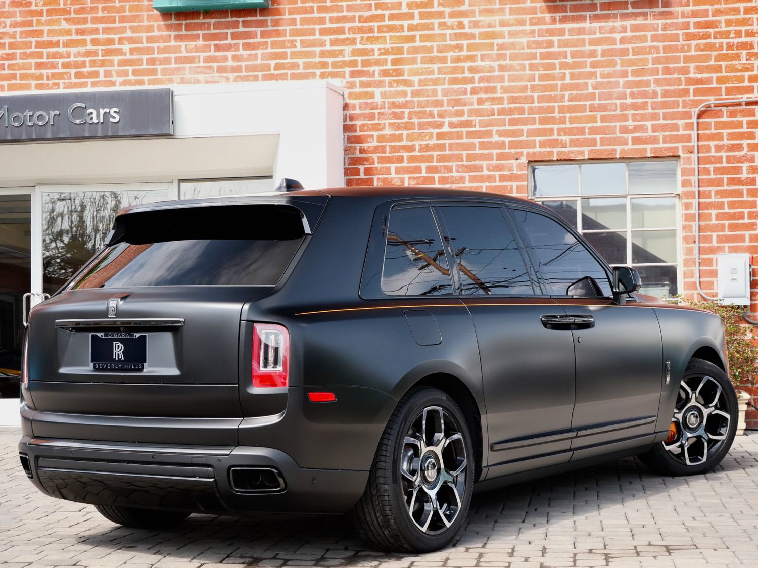 Certified 2023 Rolls-Royce Cullinan Black Badge w/ Dark Exterior Package AWD/4WD image 2