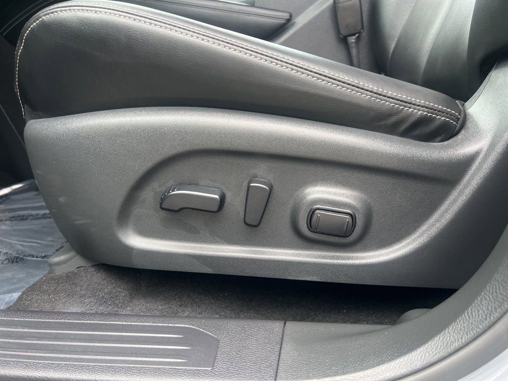 Used 2024 Nissan Murano SV w/ SV Midnight Edition Package image 21