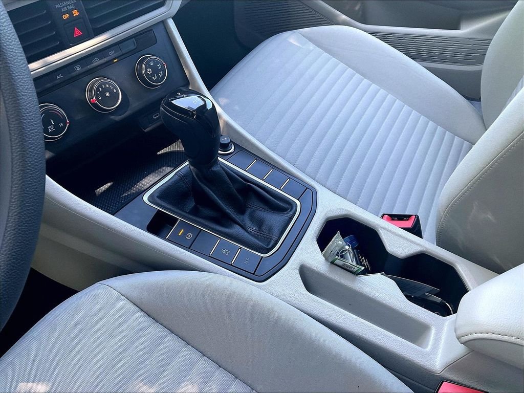 Certified 2023 Volkswagen Jetta S FWD image 19