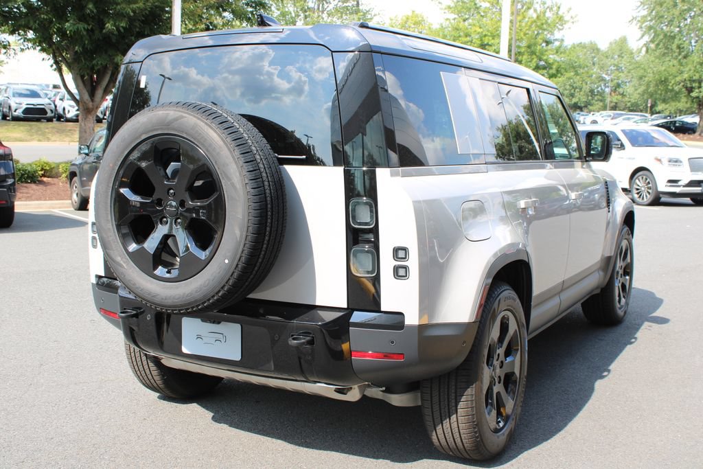 New 2026 Land Rover Defender 110 S AWD/4WD image 3