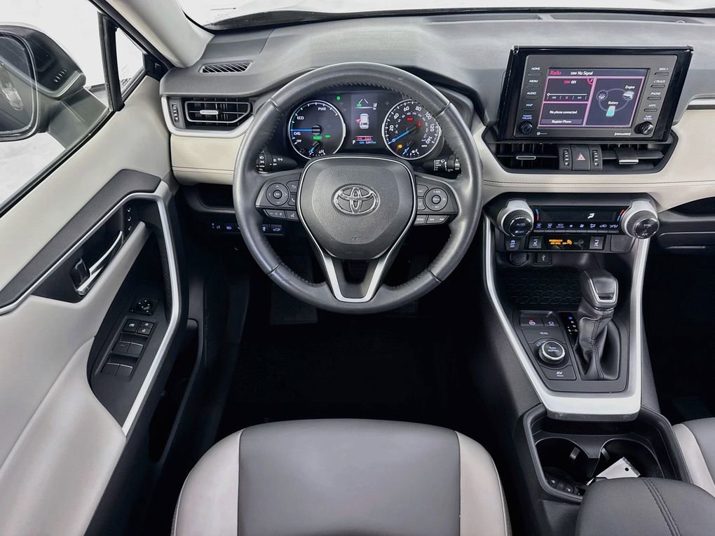 Used 2021 Toyota RAV4 XLE Premium image 28