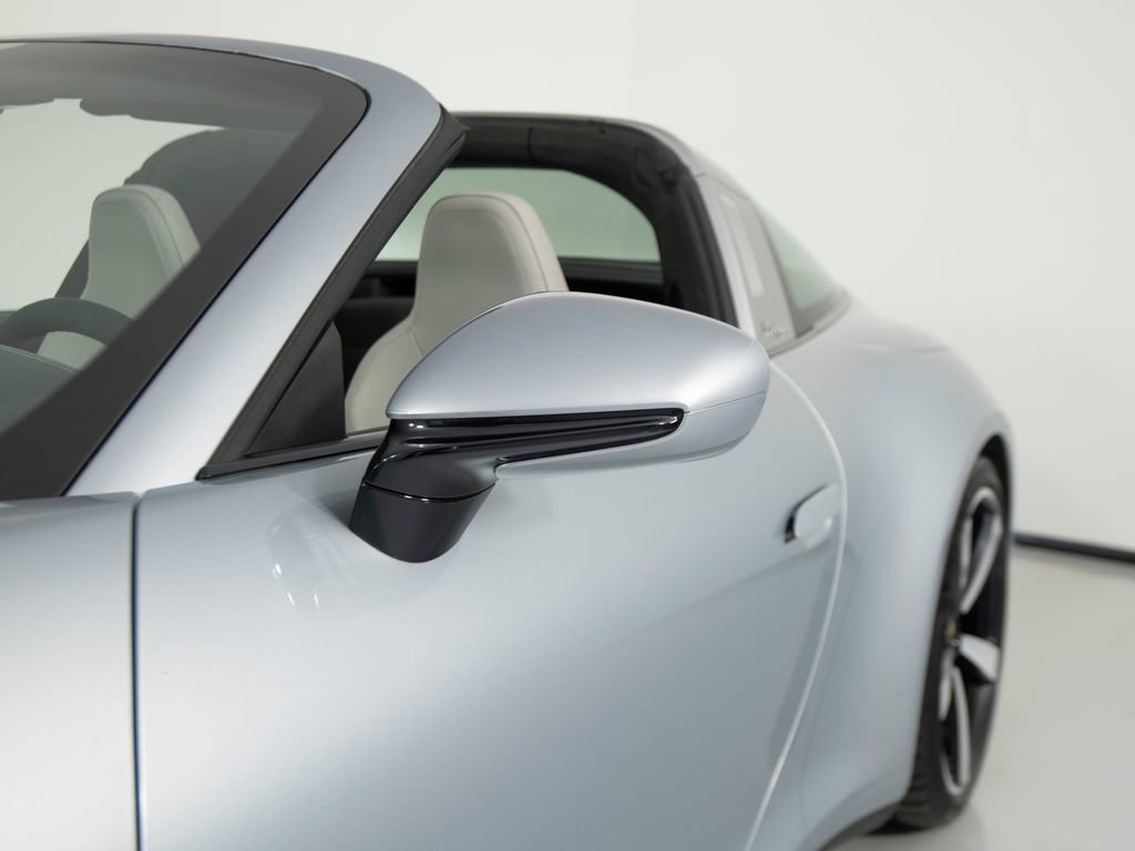 Certified 2022 Porsche 911 Targa 4S AWD/4WD image 46