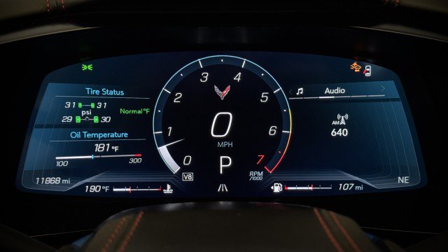 Used 2024 Chevrolet Corvette Stingray Premium Cpe w/ Z51 Performance Package RWD image 12