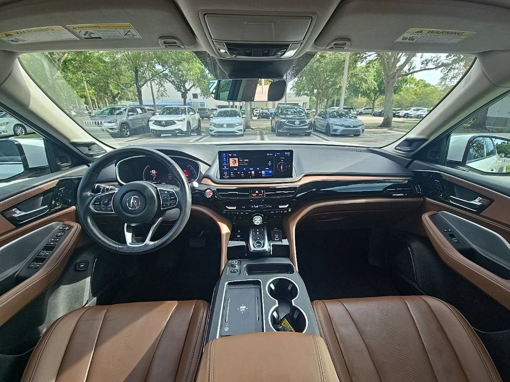 Used 2025 Acura MDX w/ Technology Package FWD image 36