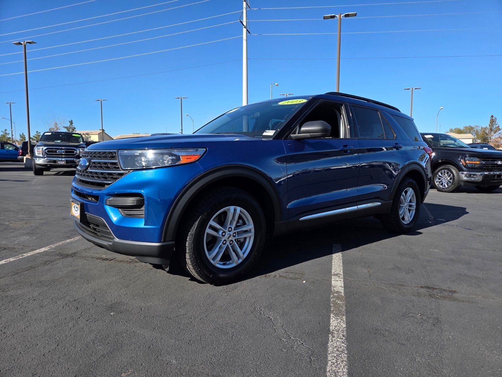 Certified 2023 Ford Explorer XLT image 2