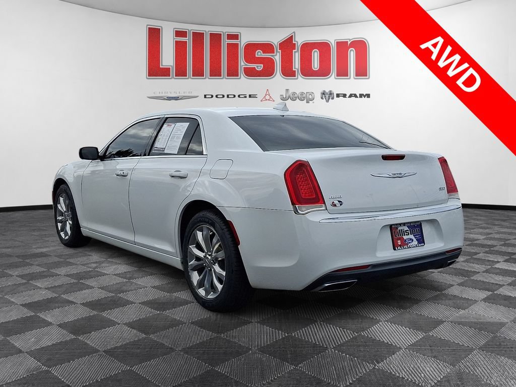 Used 2015 Chrysler 300 Limited w/ Driver Convenience Group AWD/4WD image 6