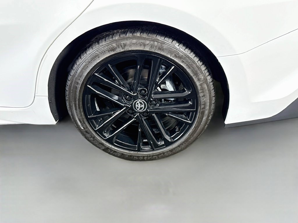 Used 2025 Toyota Camry SE w/ Convenience Package FWD image 36