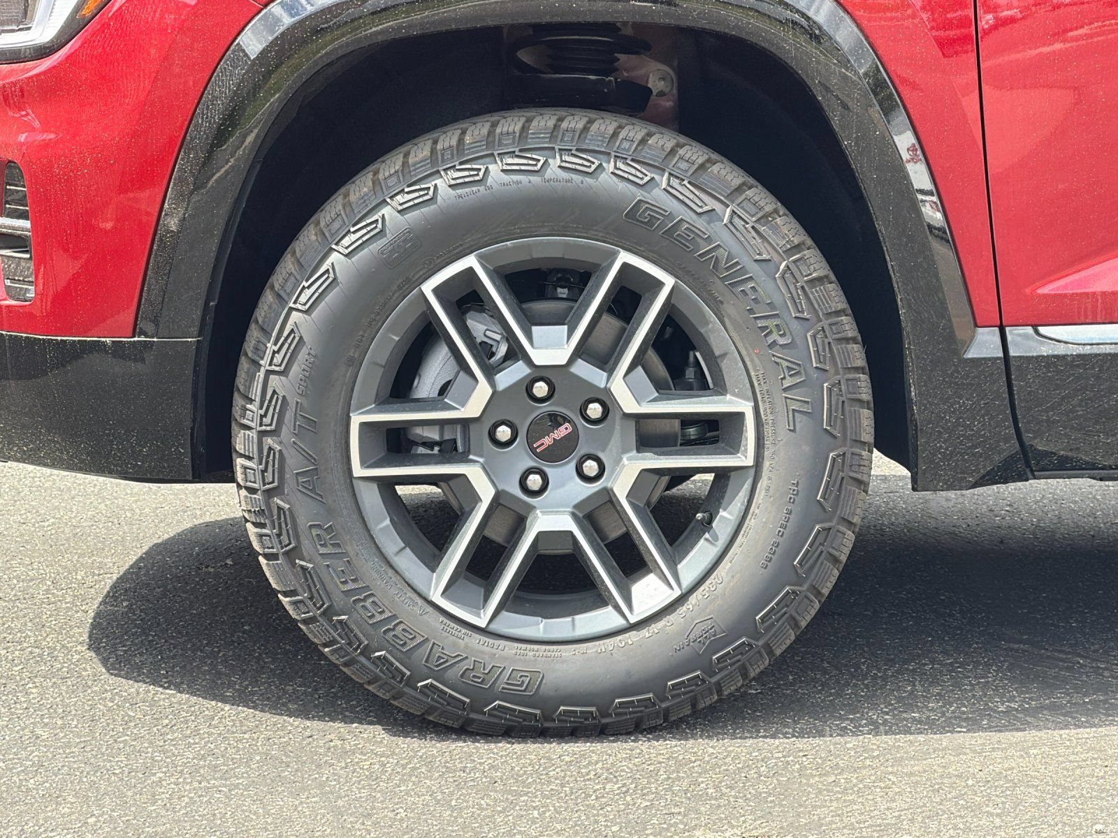 New 2026 GMC Terrain AT4 w/ Technology Package II AWD/4WD image 25