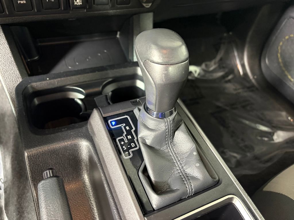 Used 2023 Toyota Tacoma TRD Off-Road w/ Technology Package AWD/4WD image 21
