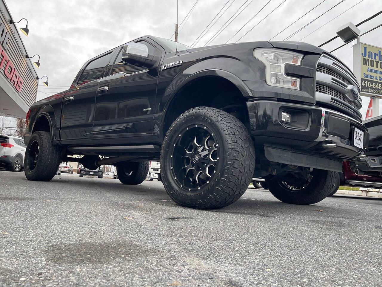 Used 2015 Ford F150 Platinum w/ Max Trailer Tow Package image 12