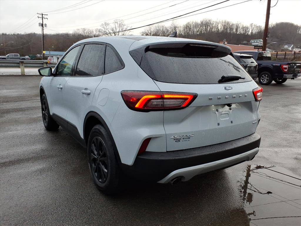 New 2025 Ford Escape Active image 3