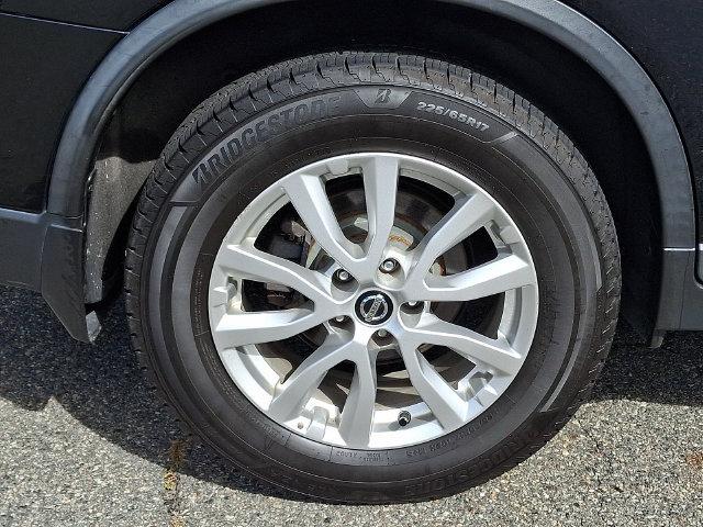 Used 2018 Nissan Rogue SV w/ Premium Package AWD/4WD image 8