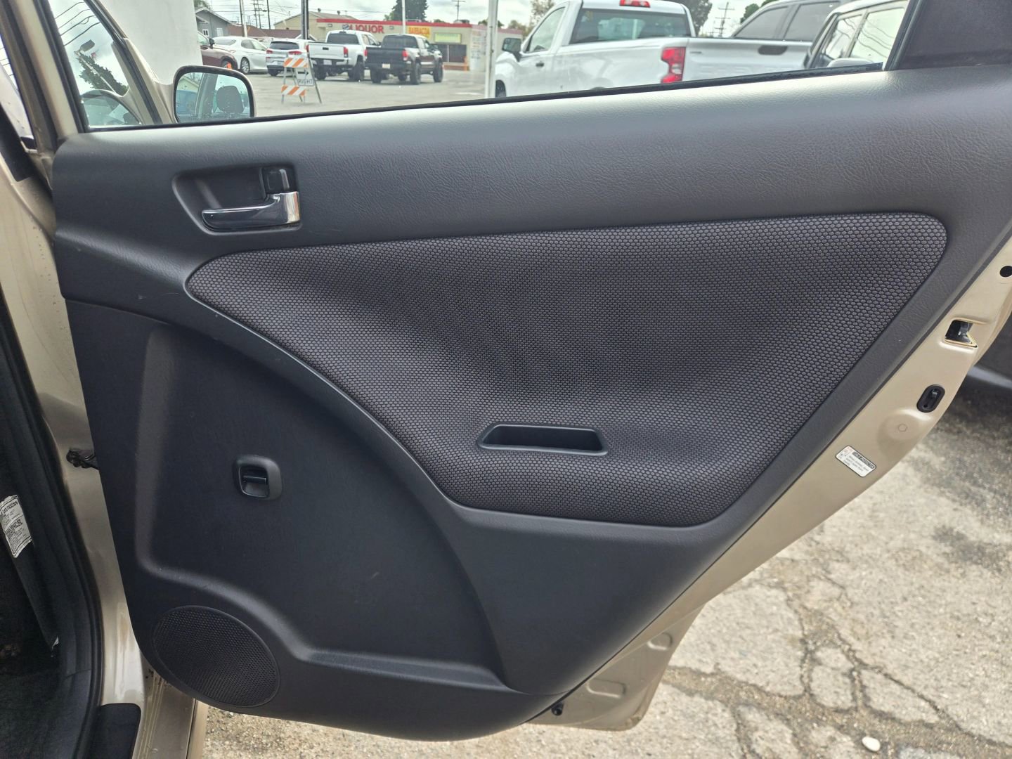 Used 2003 Toyota Matrix XR image 17