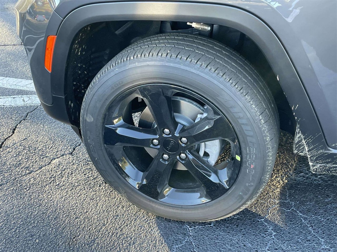 New 2025 Jeep Grand Cherokee Altitude image 38