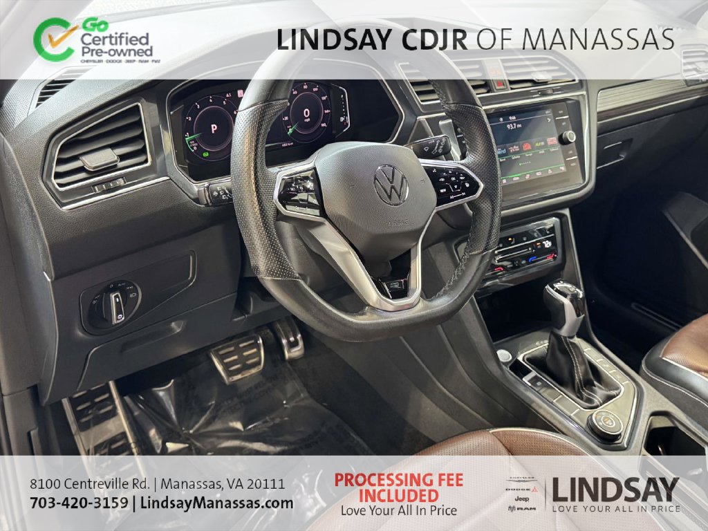 Used 2024 Volkswagen Tiguan SEL R-Line AWD/4WD image 18