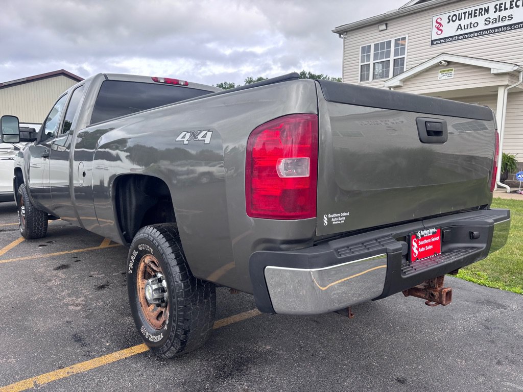 Used 2008 Chevrolet Silverado 3500 LT w/ Snow Plow Prep Package AWD/4WD image 8