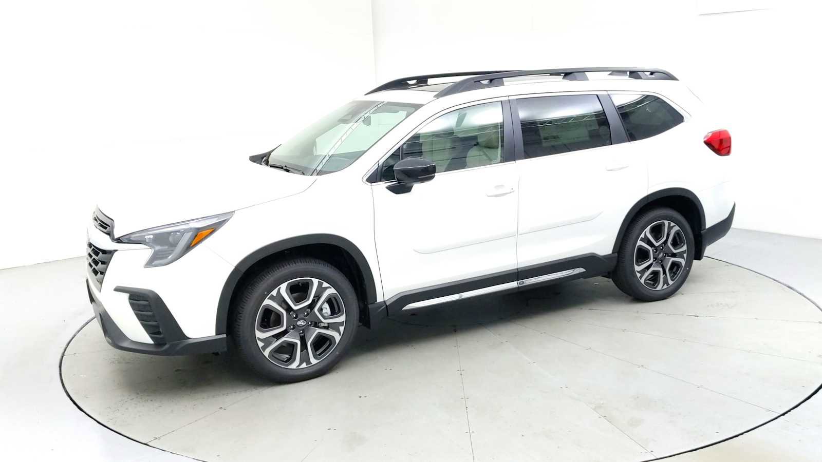 New 2025 Subaru Ascent Limited image 5