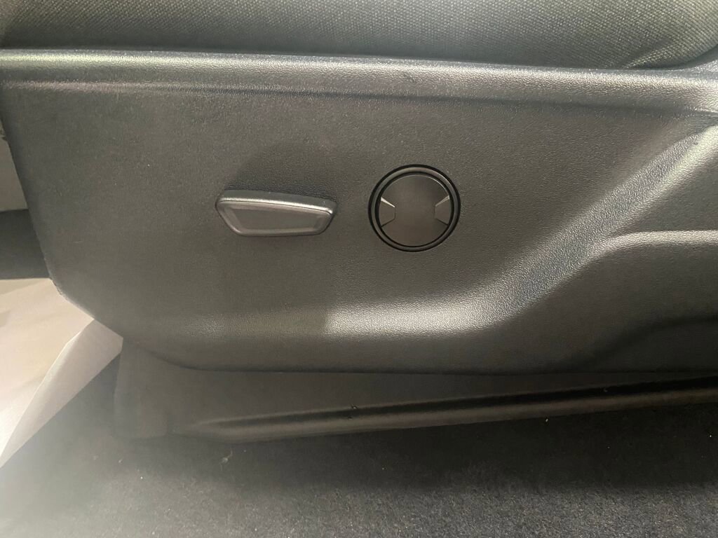 Used 2024 Ford F150 XLT w/ Mobile Office Package image 8