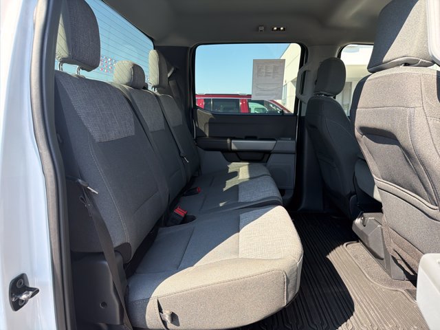 Used 2024 Ford F250 XLT w/ FX4 Off-Road Package AWD/4WD image 32