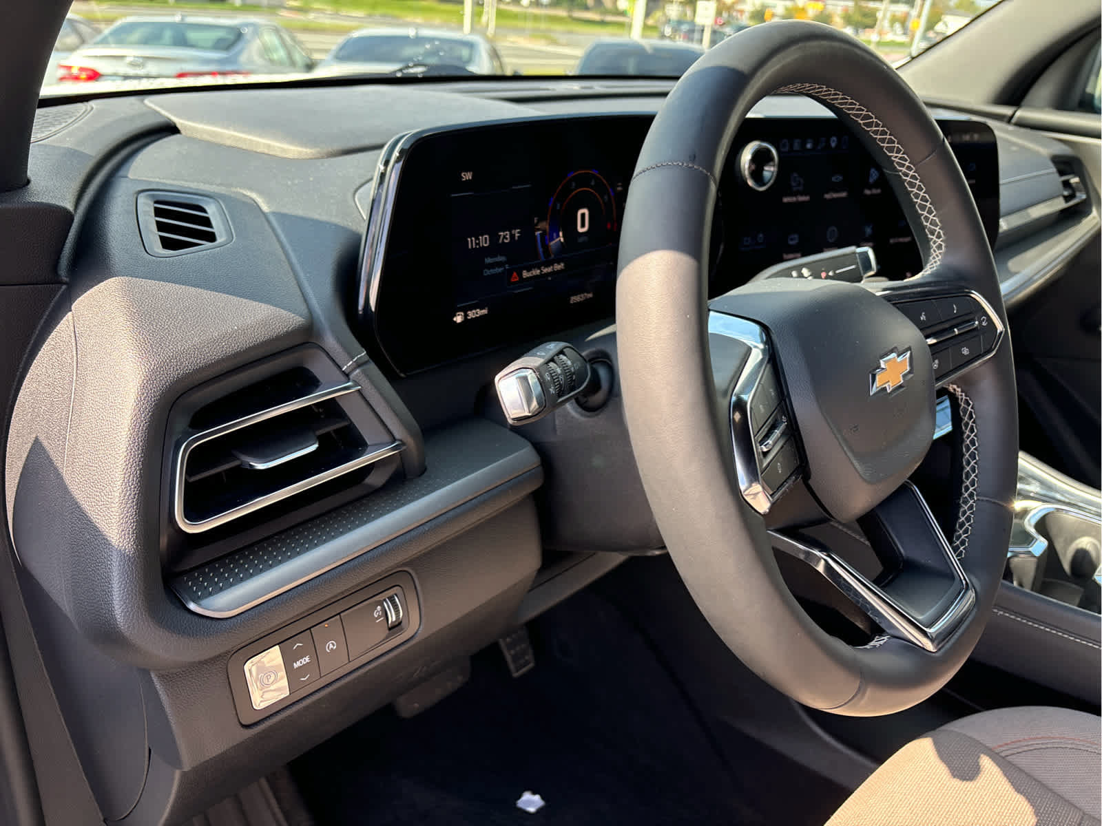 Certified 2026 Chevrolet Traverse LT w/ Driver Confidence Package FWD image 9